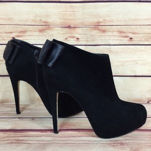 ‼️Dolce Vita Suede Booties